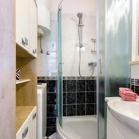Apartman Aura Split